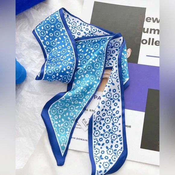 3/$25 NWOT Blue Twill Scarf - Picture 5 of 14